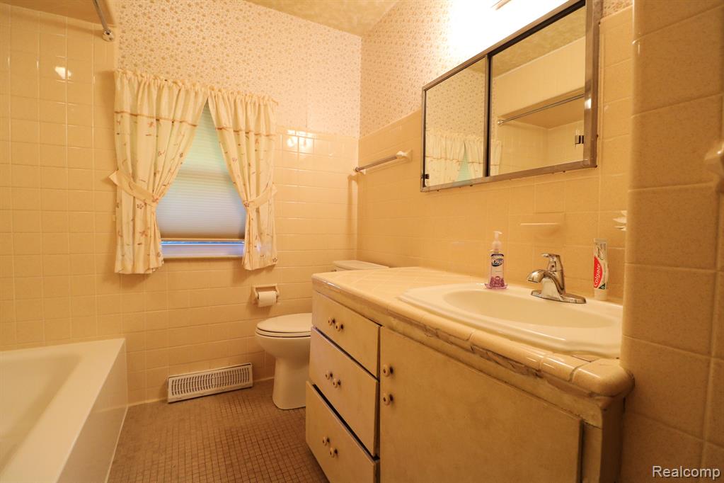 1159 Baldwin Road Lapeer, MI 48446 - Photo 11 of 19