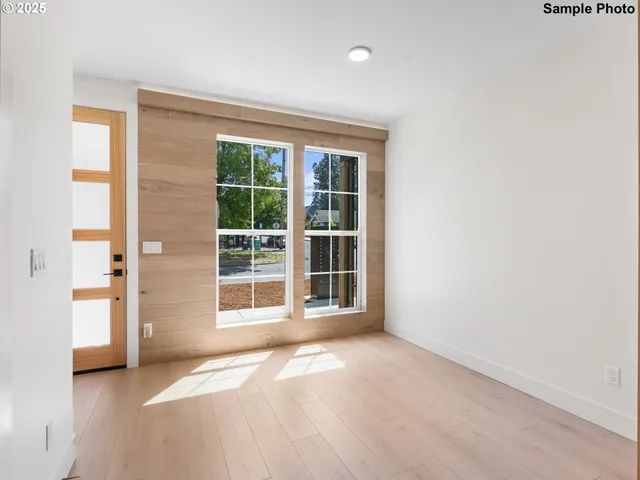 $399,900 | 6011 Northeast 30th Avenue, Unit 4, Portland, OR 97211