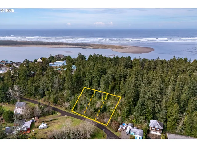 a view of a yard with an outdoor space