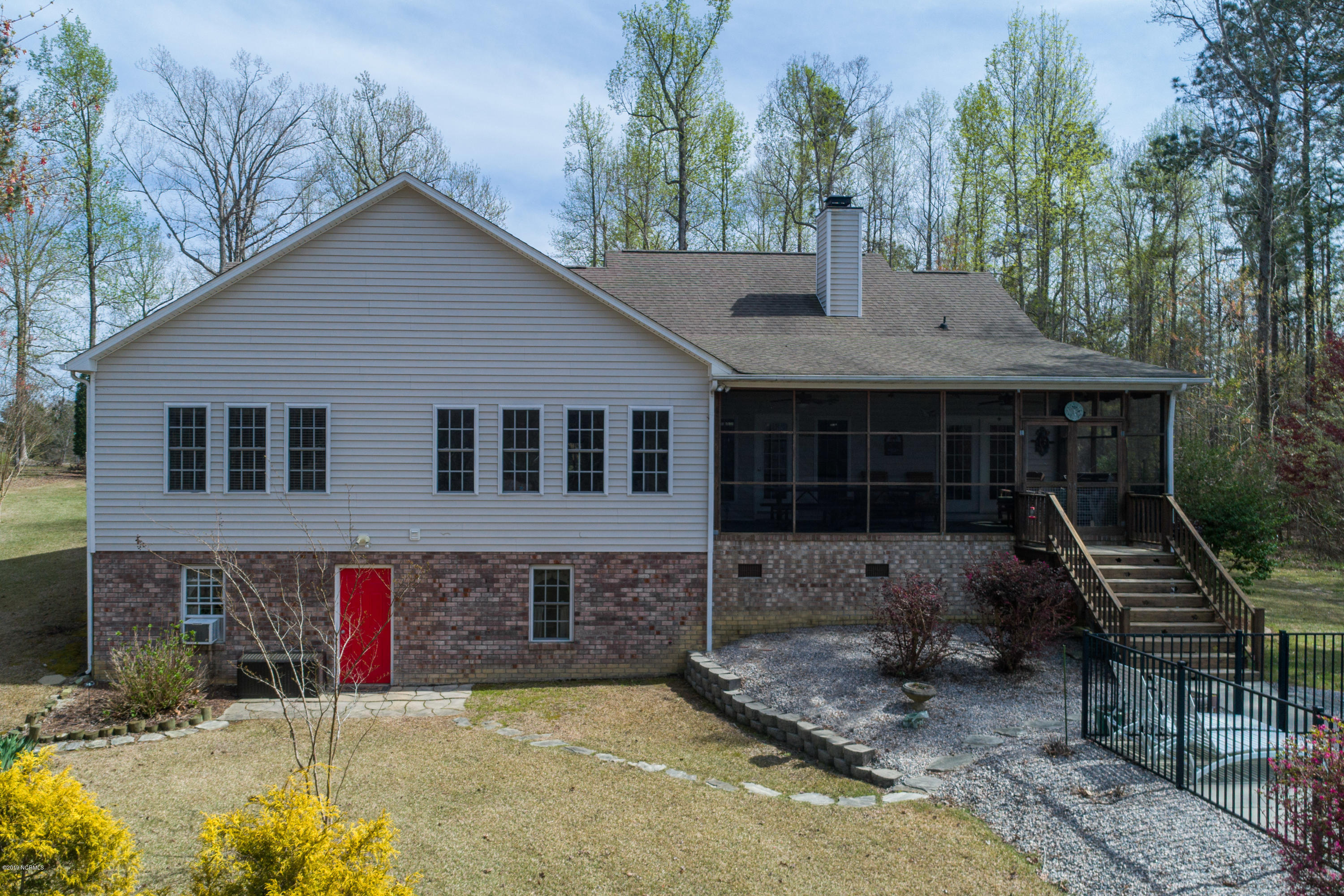 411 Long Point Road Chocowinity, NC 27817 - Photo 11 of 62 411 Long Point Landing Rd,-9