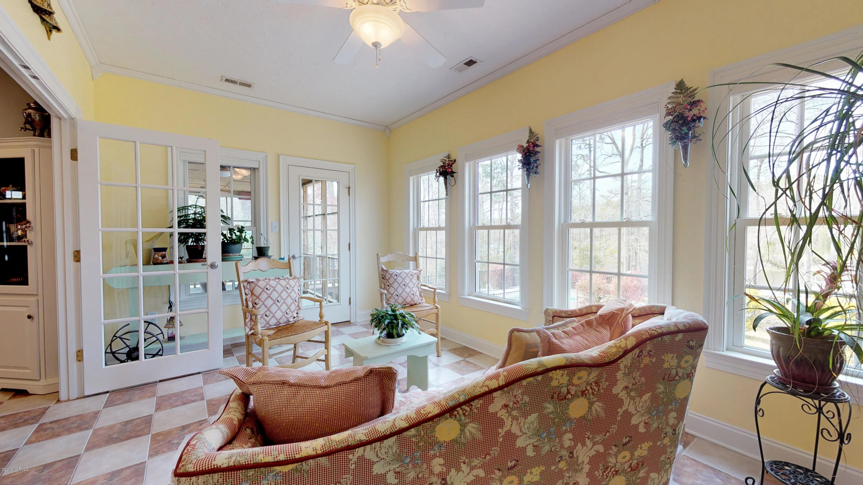 411 Long Point Road Chocowinity, NC 27817 - Photo 31 of 62 411 Long Point Landing Rd,-32