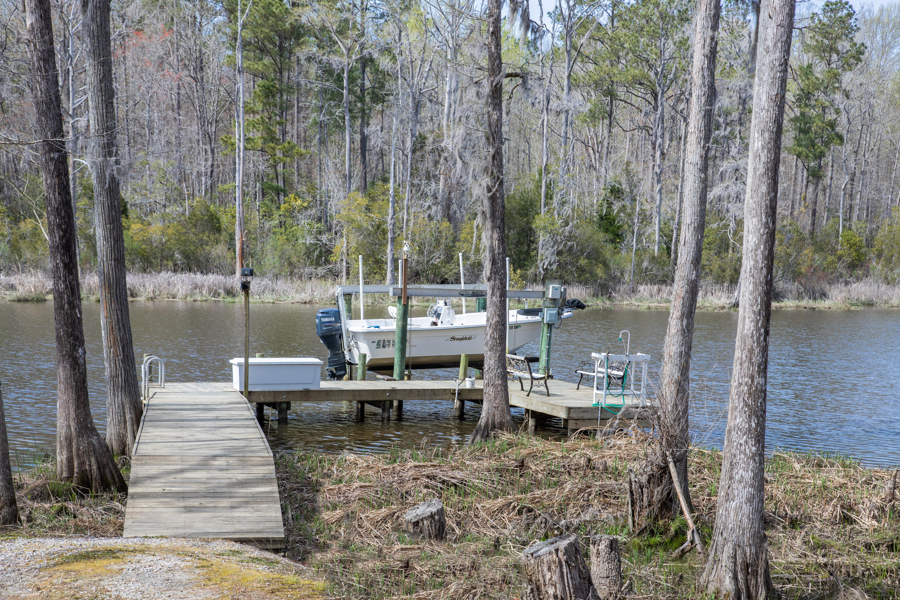 411 Long Point Road Chocowinity, NC 27817 - Photo 10 of 62 411 Long Point Landing Rd,-4