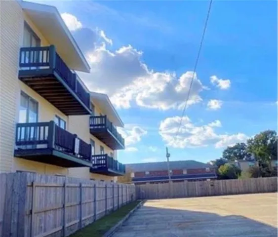 $975 | Undisclosed Address, Metairie, LA 70001