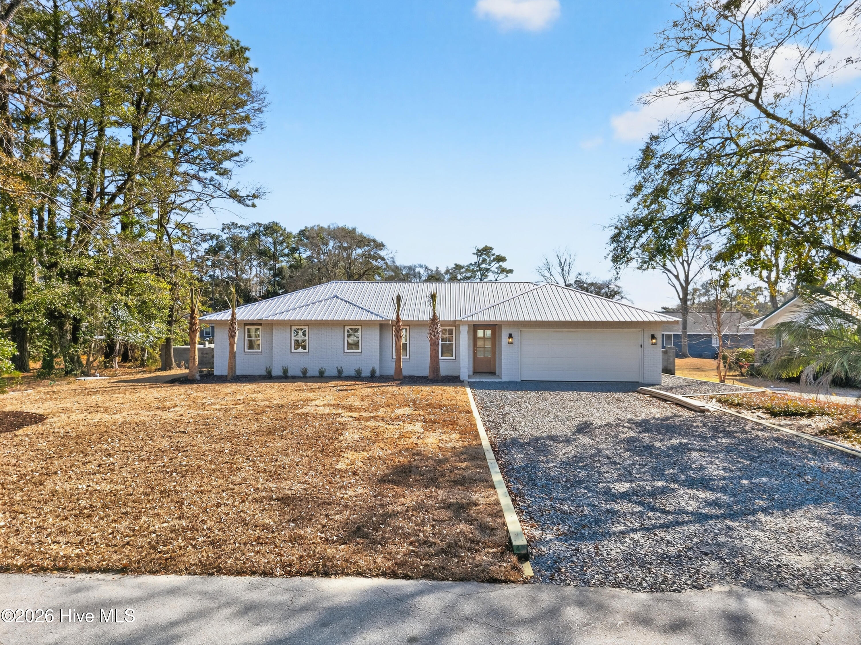 206 Azalea Cir