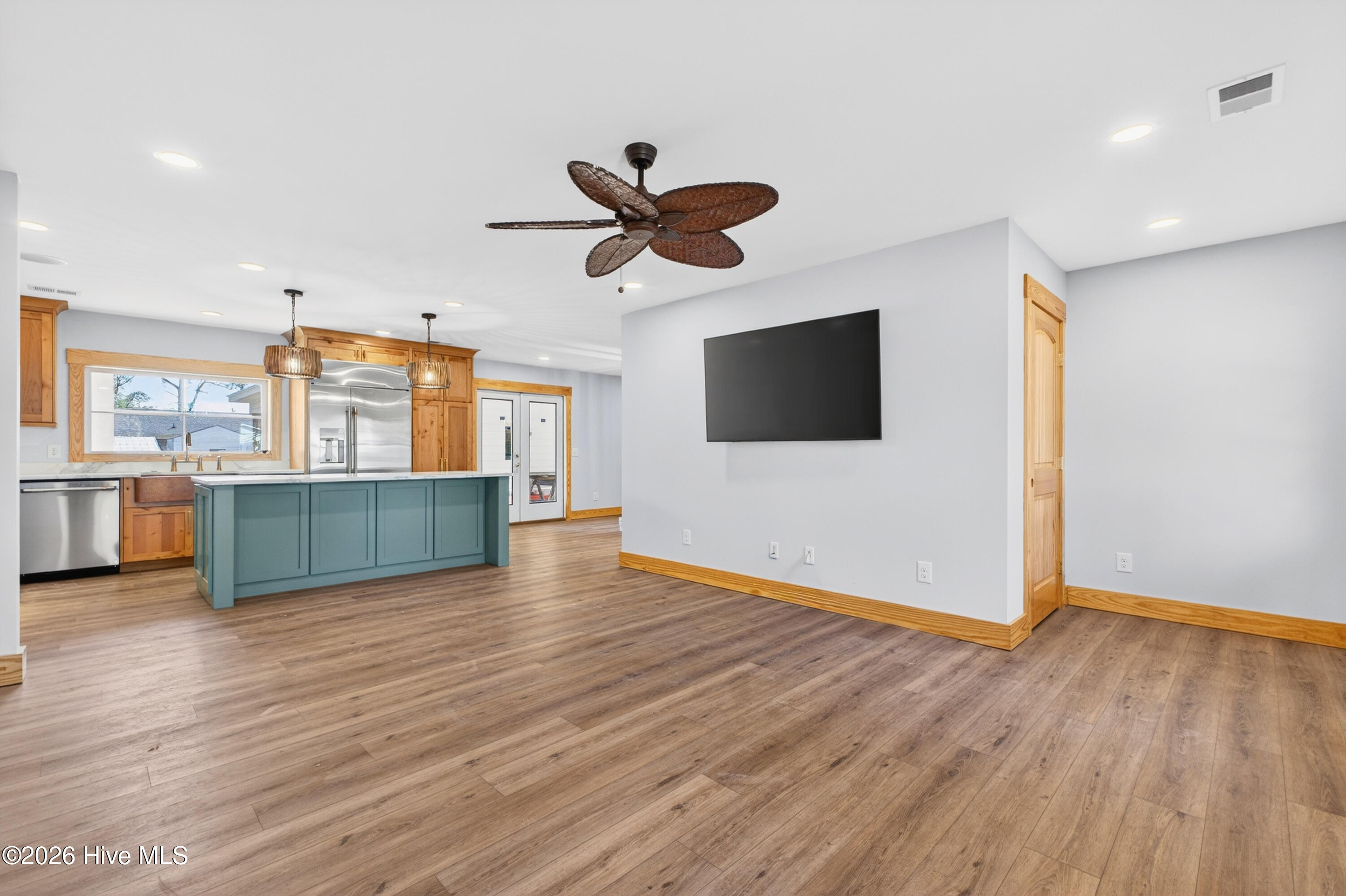 206 Azalea Circle Sunset Beach, NC 28468 - Photo 10 of 48 10