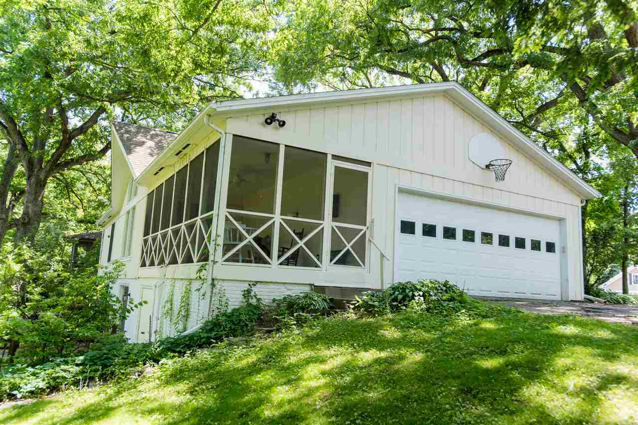 562 Linder Road Northeast Iowa City, IA 52240 - Photo 48 of 50 Gallery Image 48