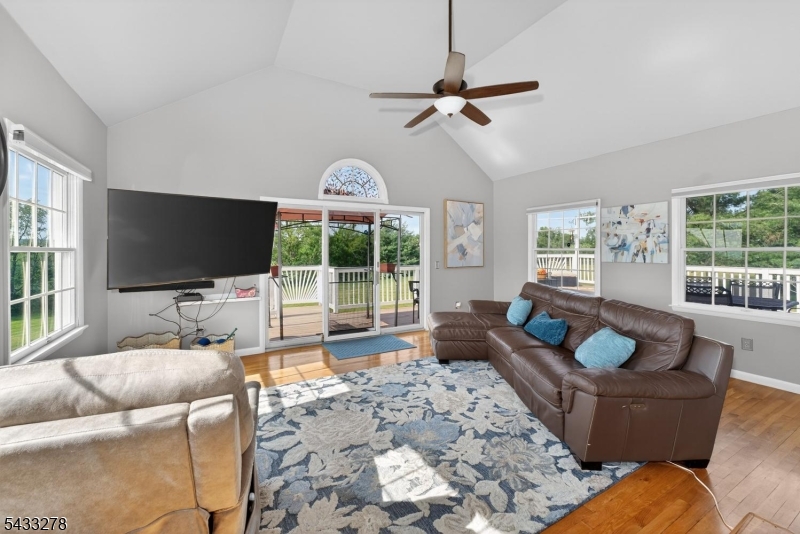 103 Oak Crest Road Neshanic Station, NJ 08853 - Photo 22 of 42