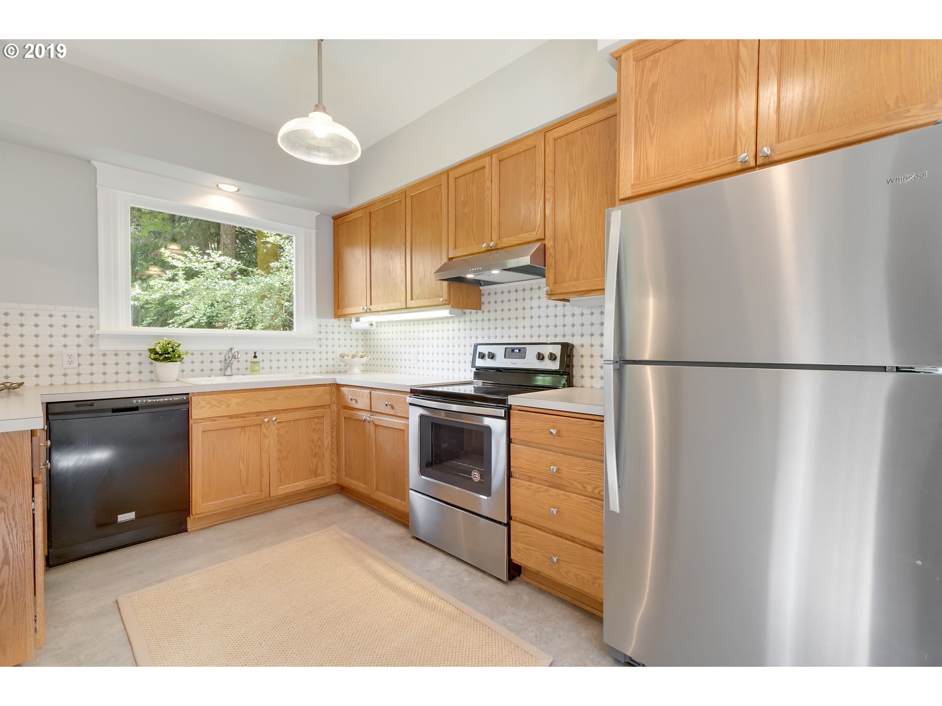2454 Southwest Arden Road Portland, OR 97201 - Photo 13 of 30