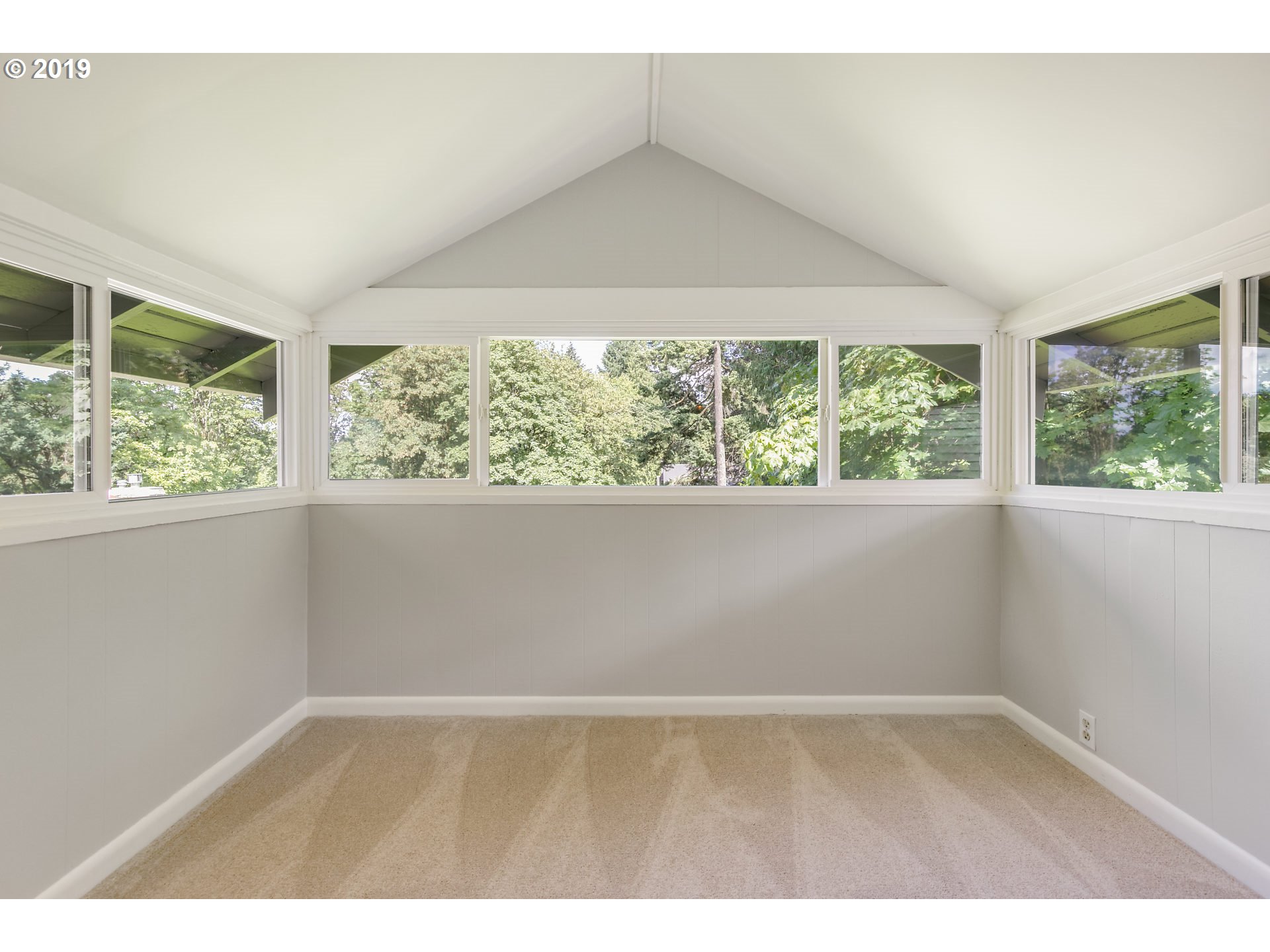 2454 Southwest Arden Road Portland, OR 97201 - Photo 22 of 30