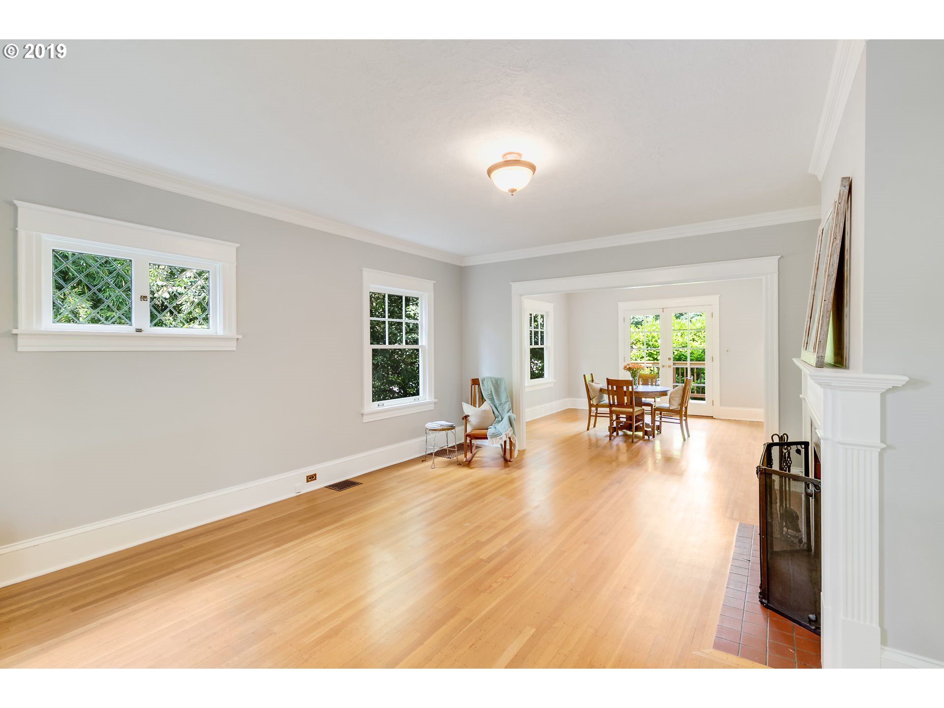 2454 Southwest Arden Road Portland, OR 97201 - Photo 4 of 30