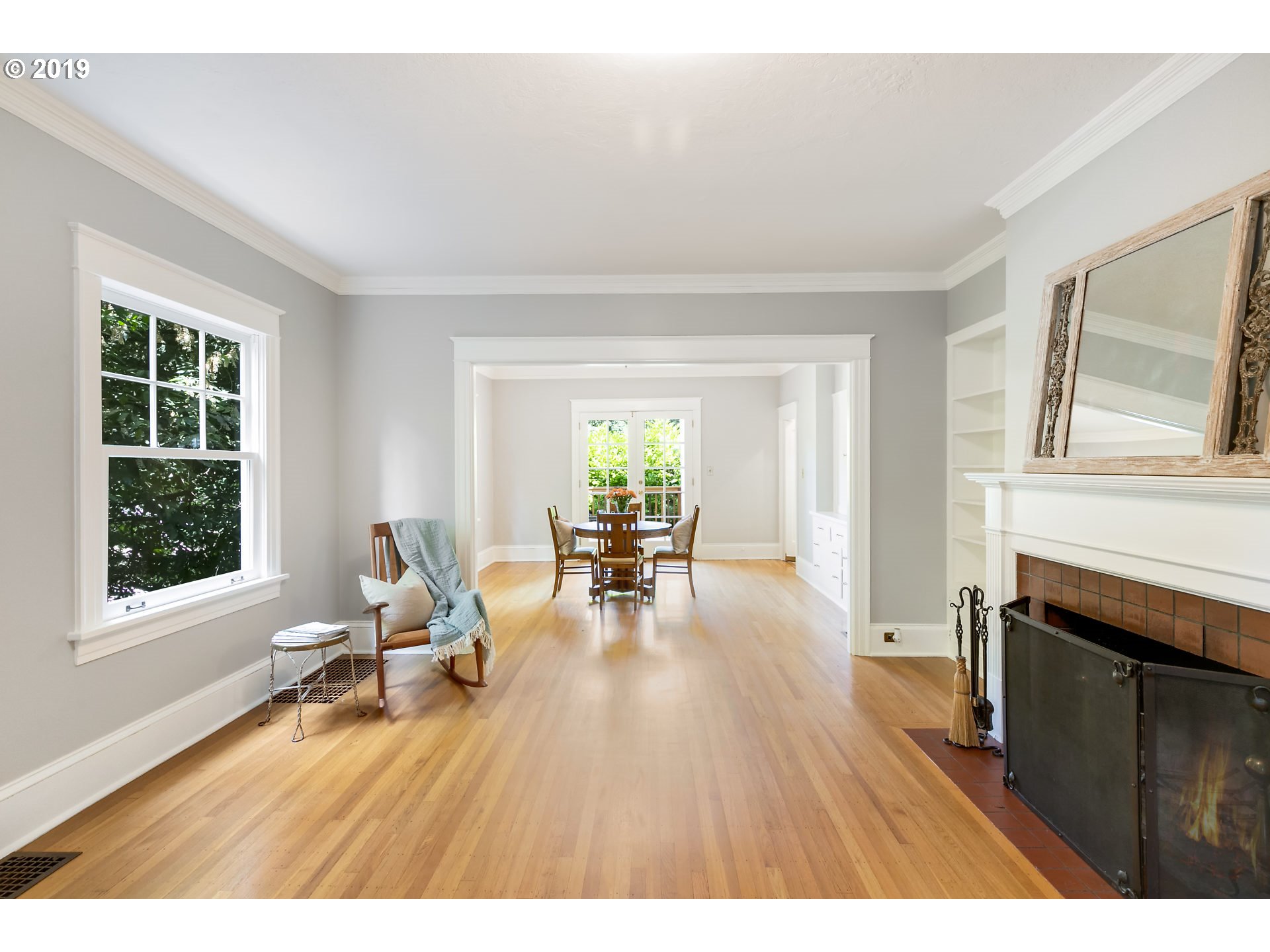 2454 Southwest Arden Road Portland, OR 97201 - Photo 5 of 30