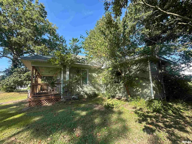 404 South Jackson Street, Carterville, IL 62918