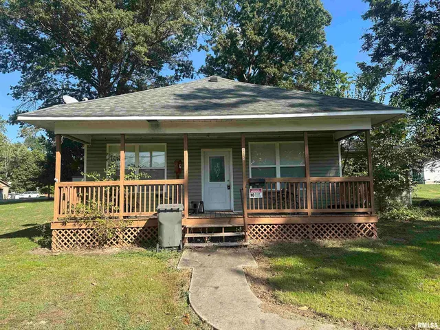 404 South Jackson Street, Carterville, IL 62918