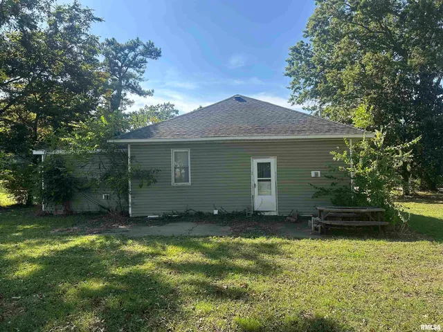 404 South Jackson Street, Carterville, IL 62918