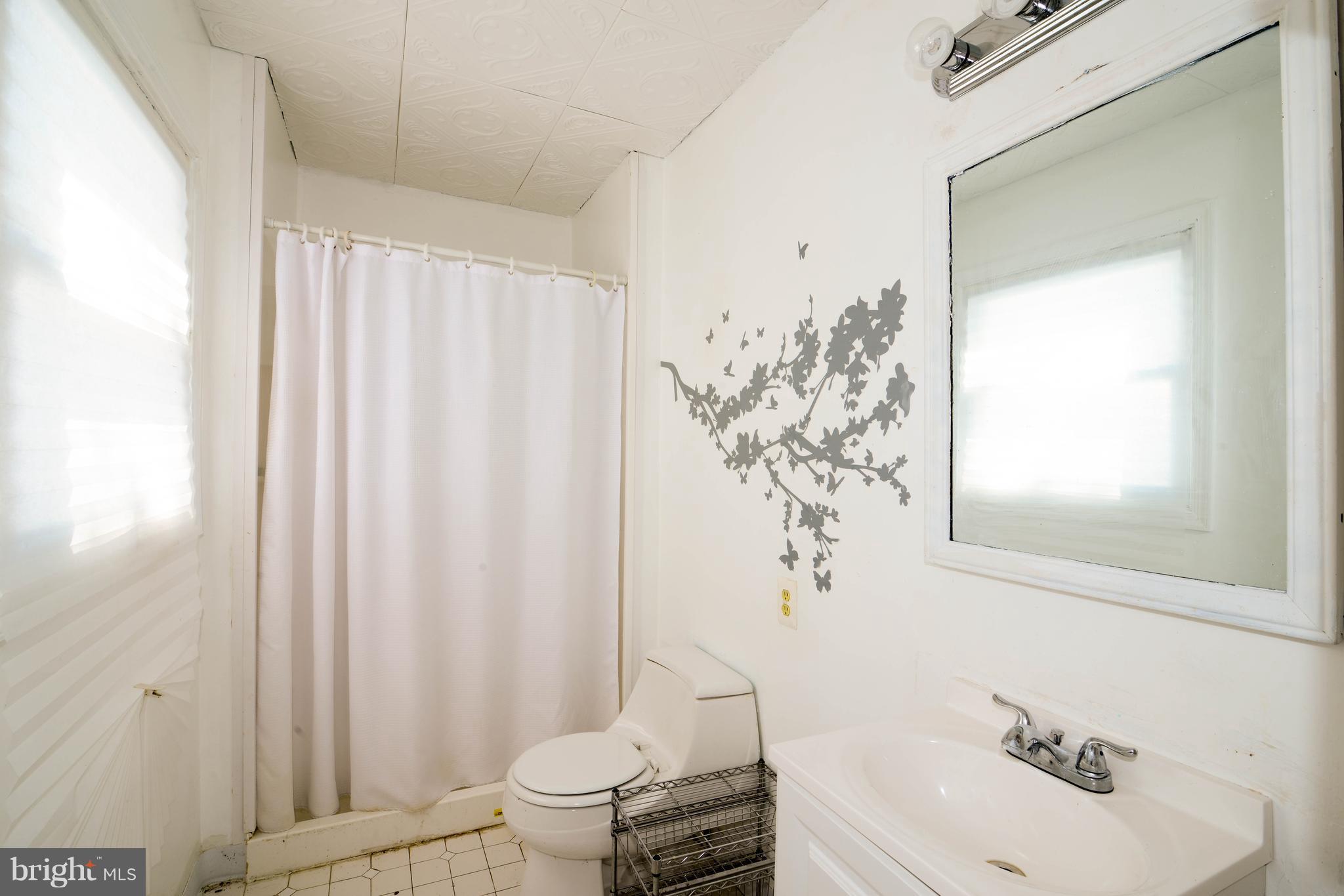 12110 Cedarbrook Lane Laurel, MD 20708 - Photo 19 of 30 Bath (Master)