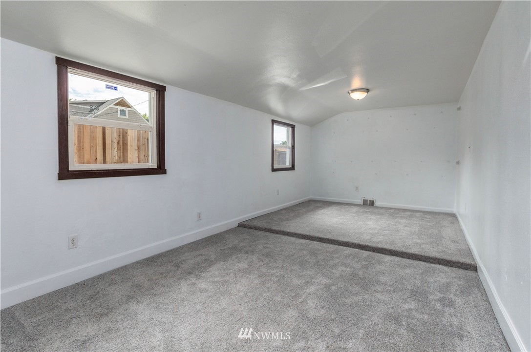 2107 Crystal Springs Road University Place, WA 98466 - Photo 8 of 23 an empty room with windows