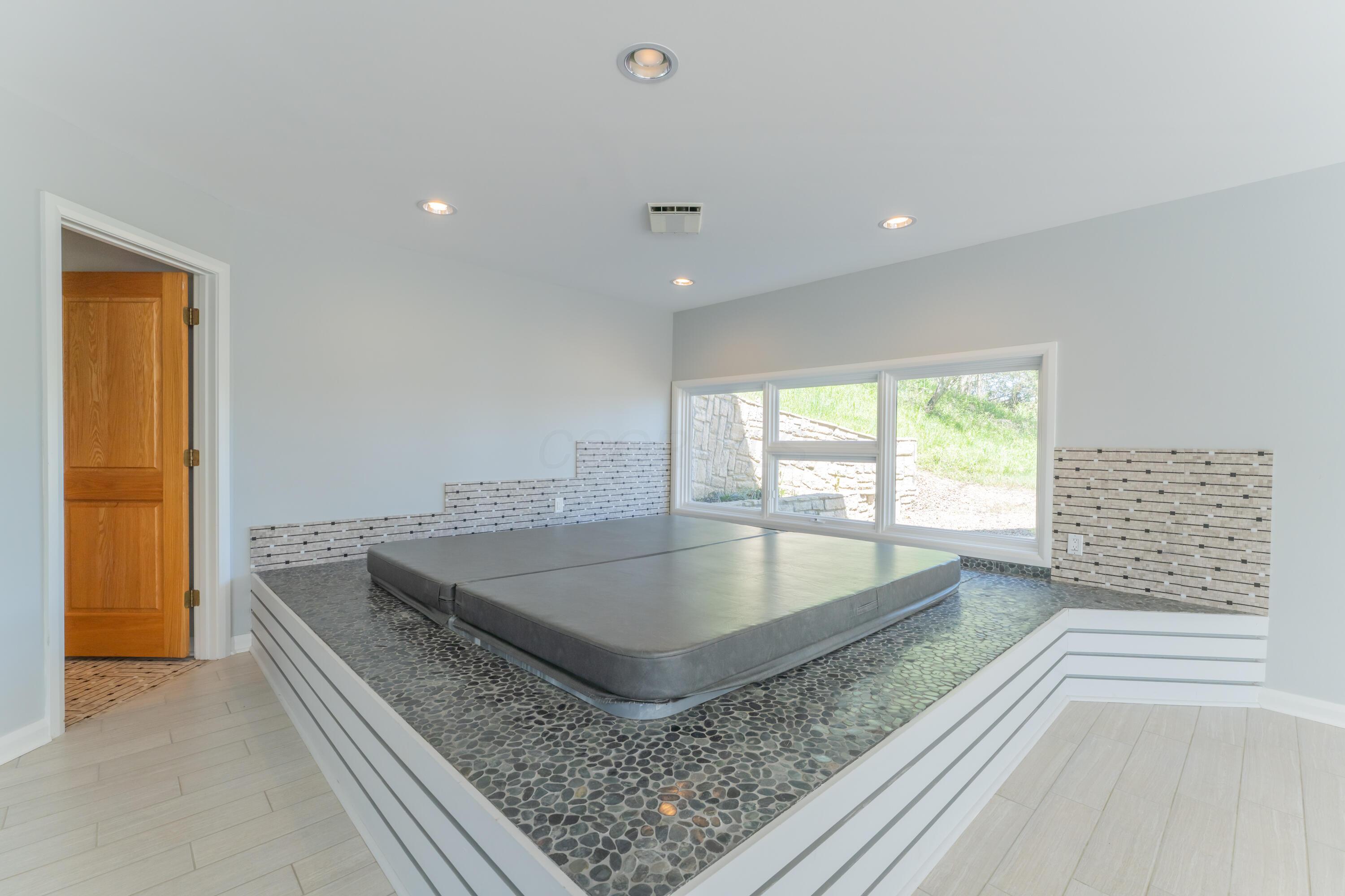 29740 Blosser Road Logan, OH 43138 - Photo 65 of 104 29740Blosser-2277-HDR