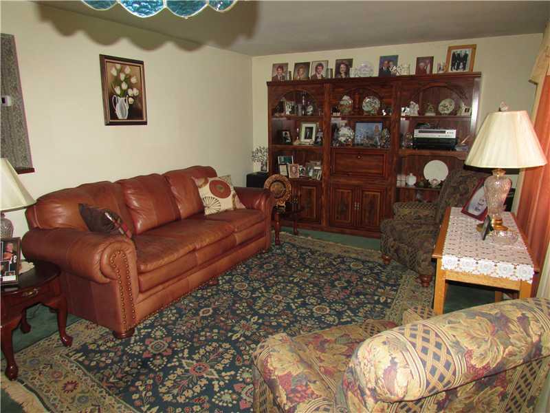 Living Room. 