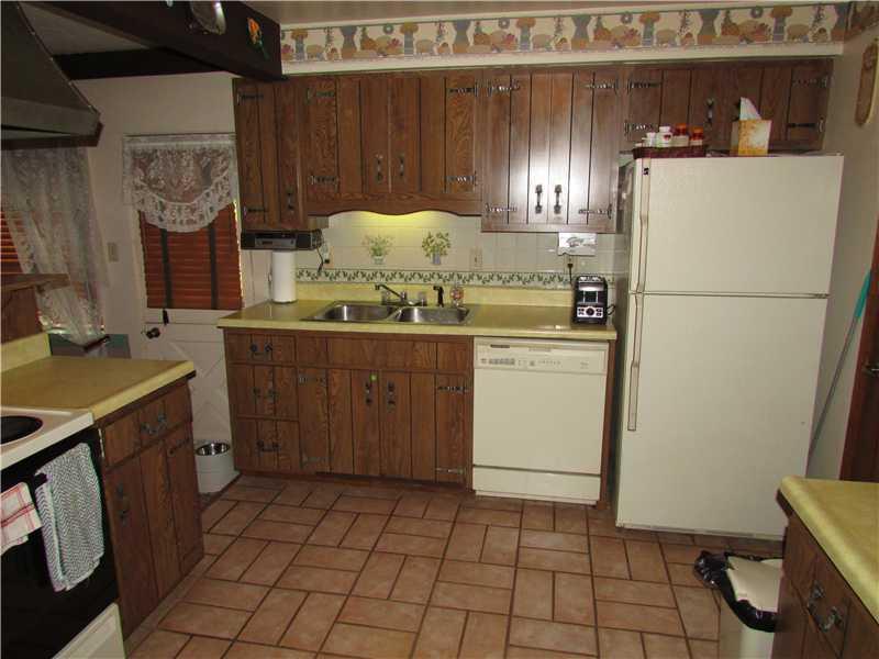 116 Lincoln Road Jefferson Hills, PA 15025 - Photo 8 of 25 Kitchen.