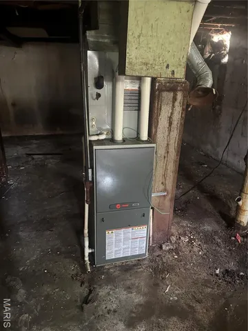 $69,000 | 9163 Loganberry Lane, Bel-Ridge, MO 63121