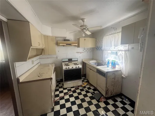 $69,000 | 9163 Loganberry Lane, Bel-Ridge, MO 63121