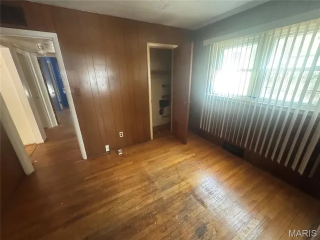 $69,000 | 9163 Loganberry Lane, Bel-Ridge, MO 63121