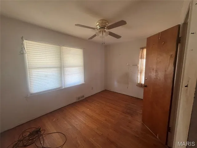 $69,000 | 9163 Loganberry Lane, Bel-Ridge, MO 63121