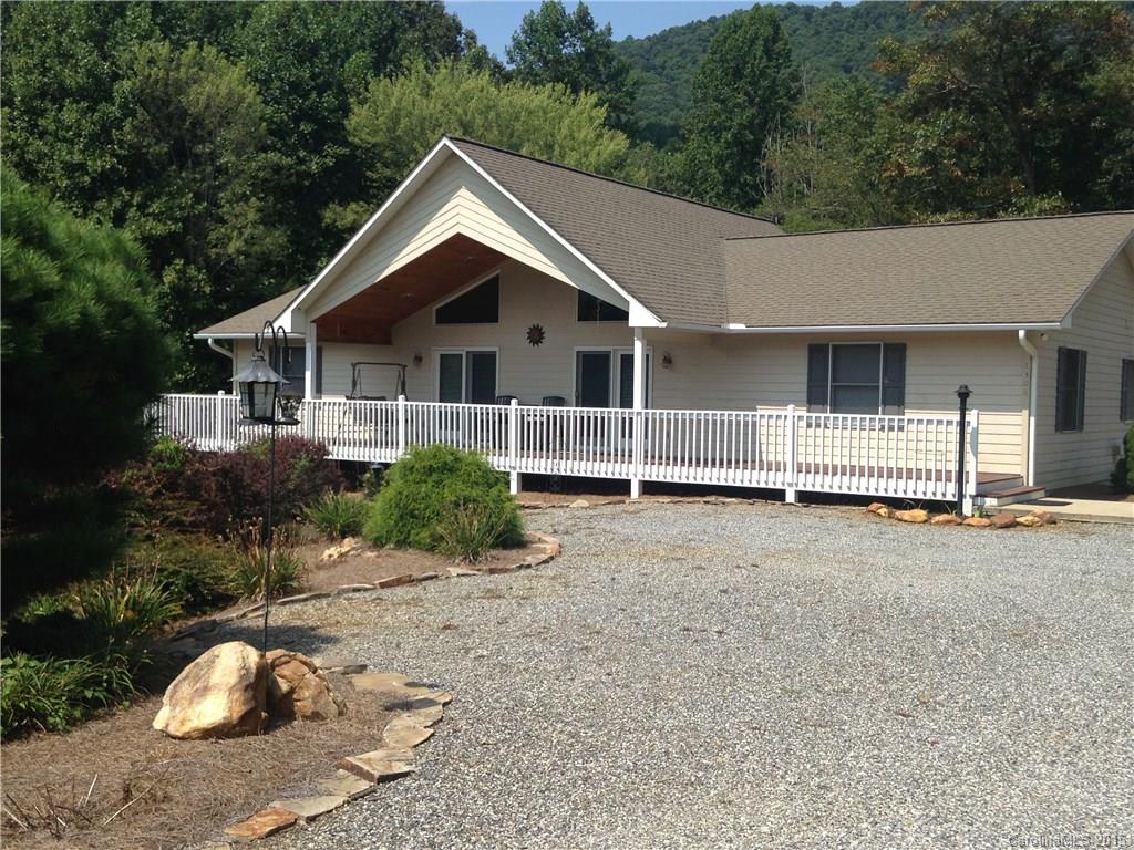 1306 Buchanan Loop Sylva, NC 28779 - Photo 1 of 19 Gallery Image 1