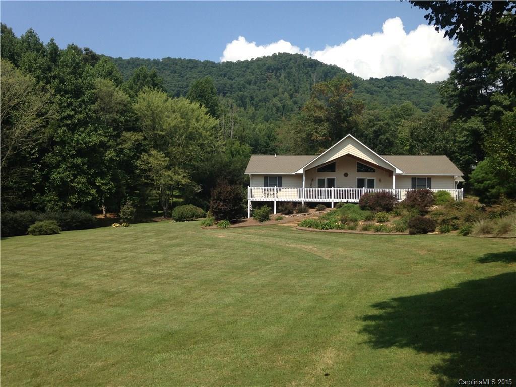 1306 Buchanan Loop Sylva, NC 28779 - Photo 2 of 19 Gallery Image 2