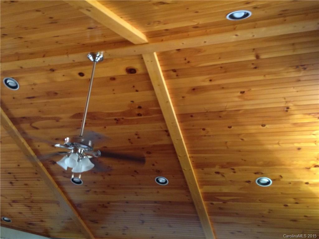 1306 Buchanan Loop Sylva, NC 28779 - Photo 11 of 19 Gallery Image 11