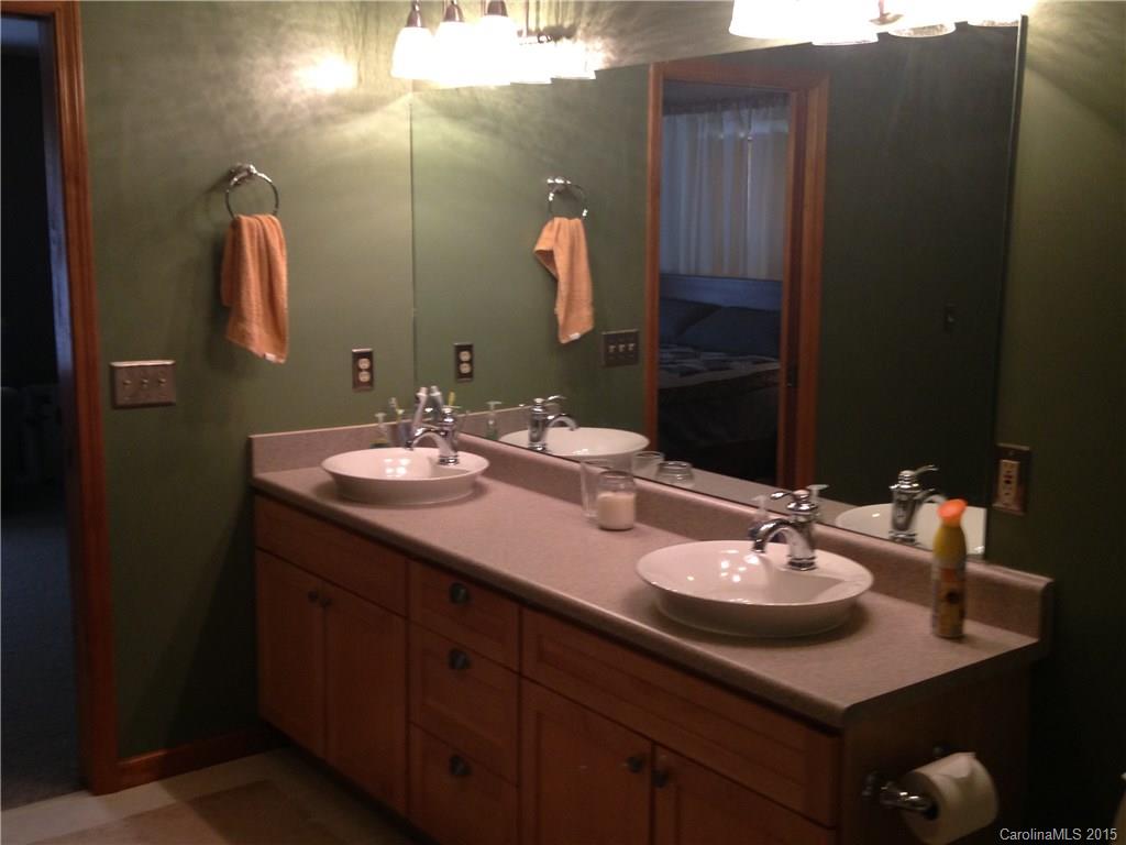 1306 Buchanan Loop Sylva, NC 28779 - Photo 15 of 19 Gallery Image 15