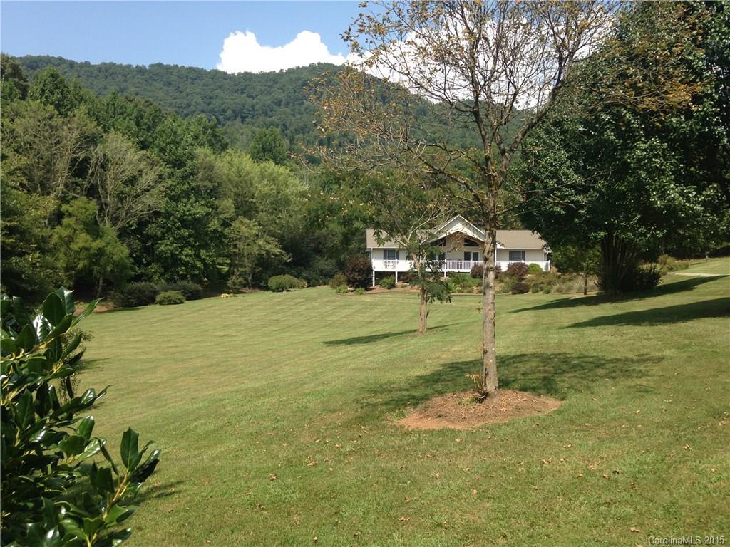 1306 Buchanan Loop Sylva, NC 28779 - Photo 3 of 19 Gallery Image 3