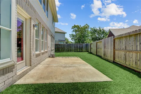 $425,000 | 5514 Waverdale Court, Sugar Land, TX 77479