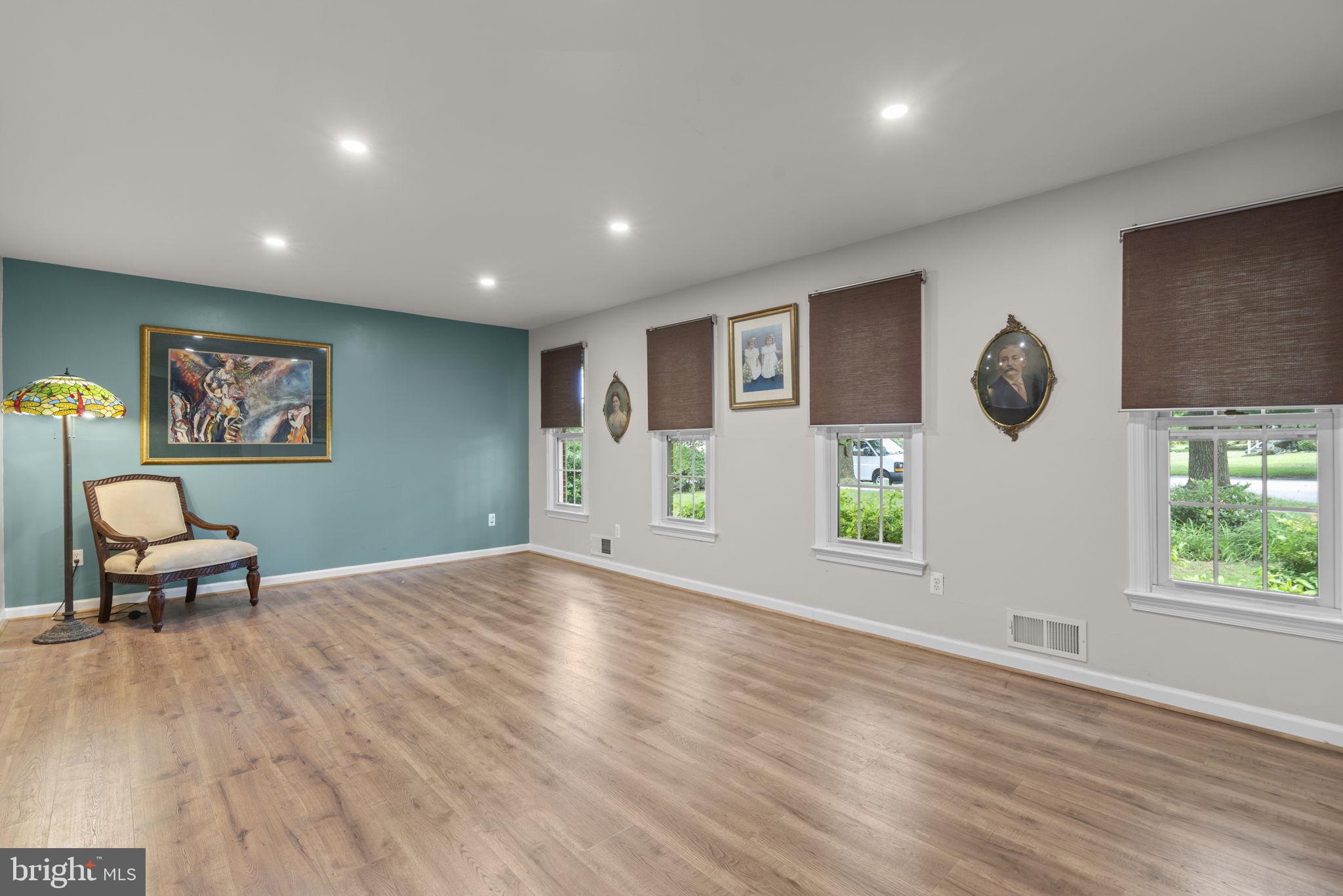 9206 Mellenbrook Road Columbia, MD 21045 - Photo 4 of 44 Formal Living Room