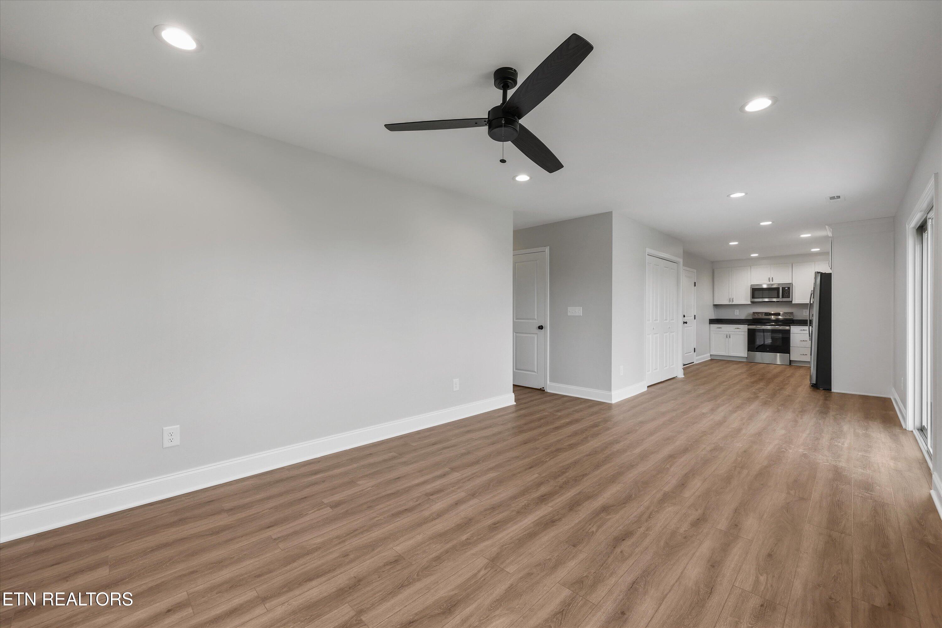 7553 Ridge Hollow Way Knoxville, TN 37924 - Photo 13 of 40 13-317 Brakebill Rd Unit 209