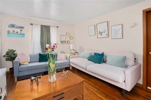 $649,900 | 370 Montgomery Avenue, Cranston, RI 02905