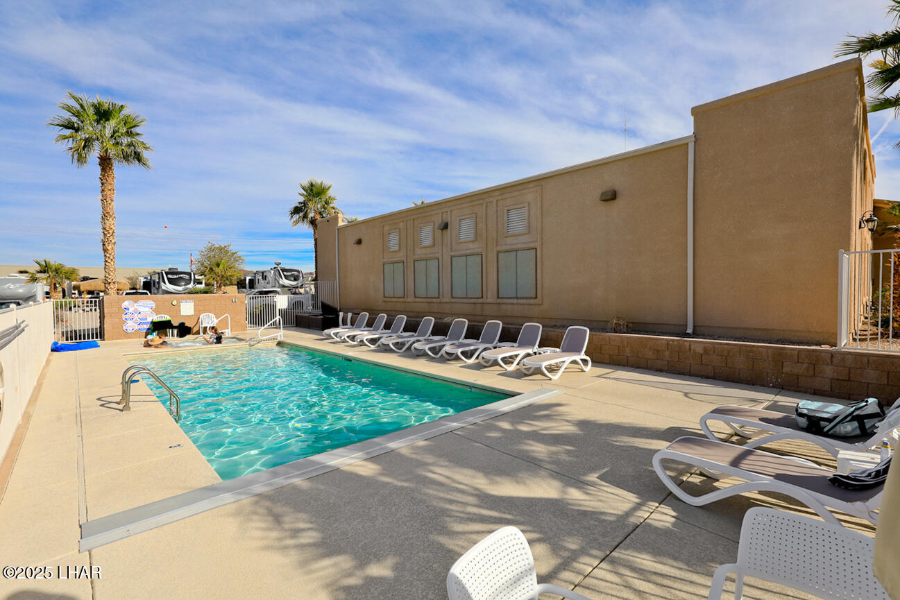 1905 Victoria Farms Road, Unit 330 Lake Havasu City, AZ 86404 - Photo 20 of 39 1905 Victotia Farms Dr-5