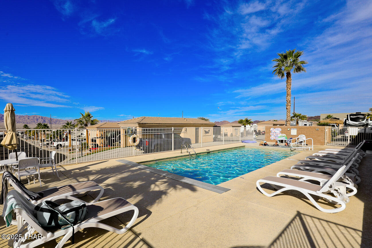 1905 Victoria Farms Road, Unit 330 Lake Havasu City, AZ 86404 - Photo 21 of 39 1905 Victotia Farms Dr-6