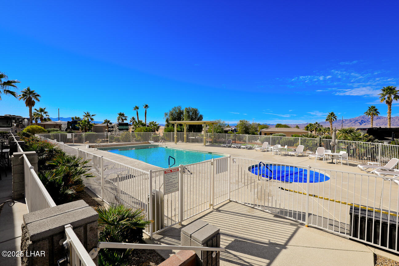 1905 Victoria Farms Road, Unit 330 Lake Havasu City, AZ 86404 - Photo 25 of 39 1905 Victotia Farms Dr-10