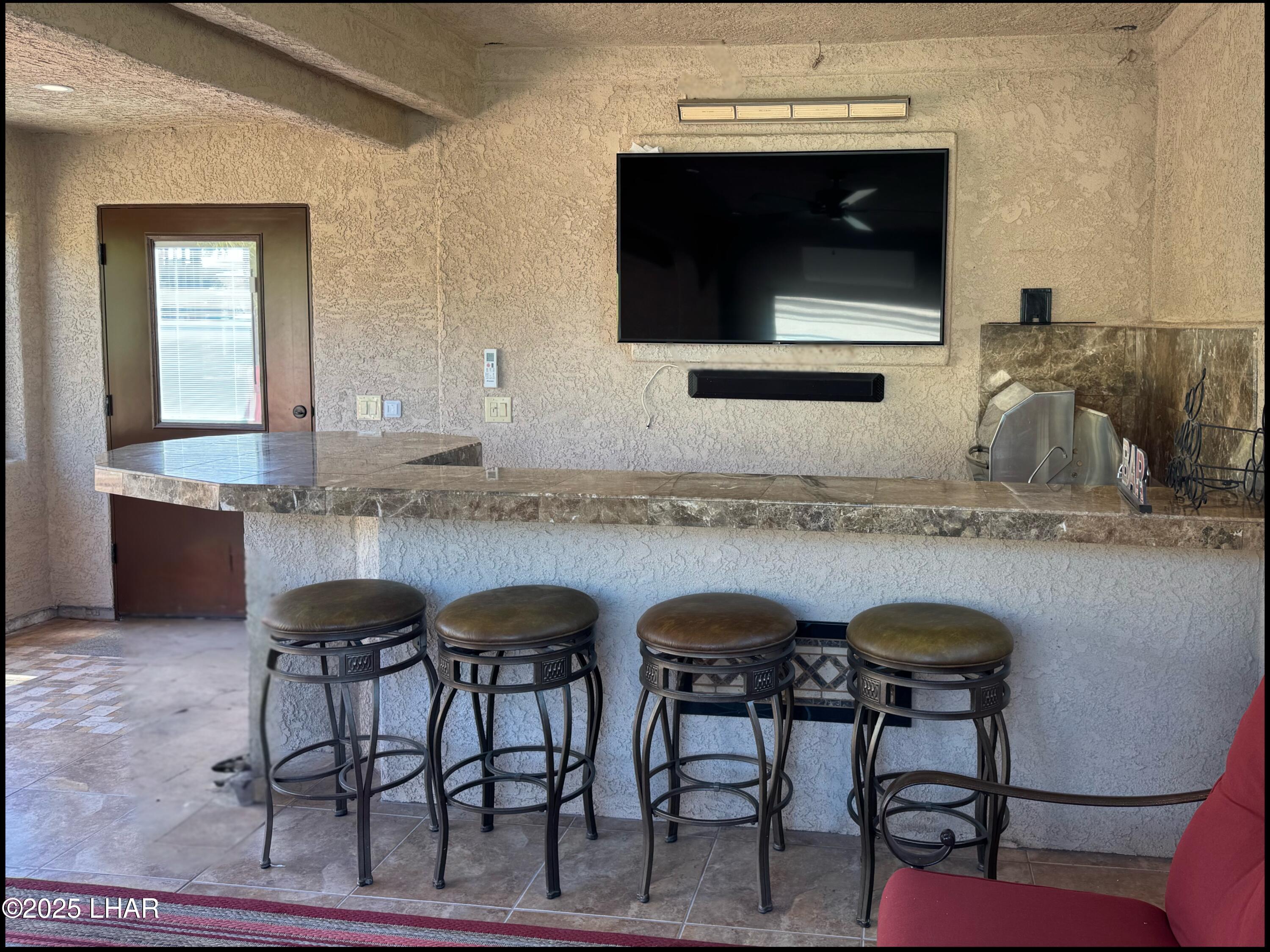 1905 Victoria Farms Road, Unit 330 Lake Havasu City, AZ 86404 - Photo 5 of 39 8479C511-611E-4ABC-A12F-B1F2EE46F394