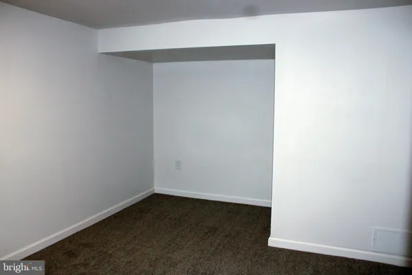 a view of a small yard