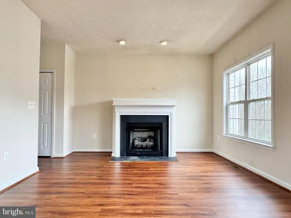 $2,800 | 101 Pelican Cove, Stafford, VA 22554