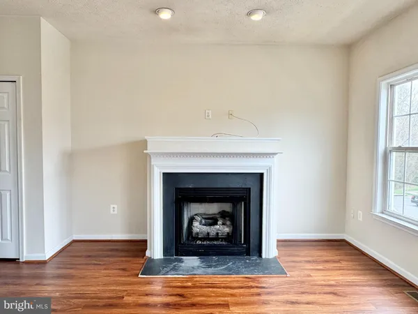 $2,800 | 101 Pelican Cove, Stafford, VA 22554