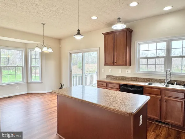 $2,800 | 101 Pelican Cove, Stafford, VA 22554