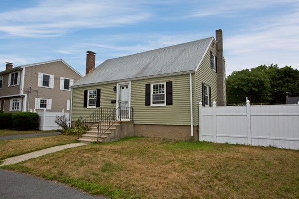 16 Rainbow Road Peabody, MA 01960 - Photo 1 of 22 Gallery Image 1