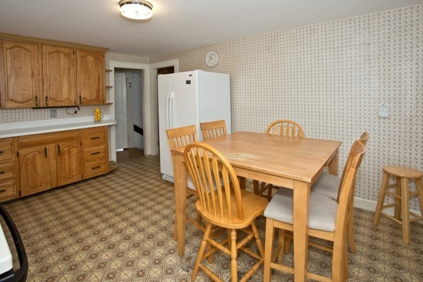 16 Rainbow Road Peabody, MA 01960 - Photo 8 of 22 Gallery Image 8