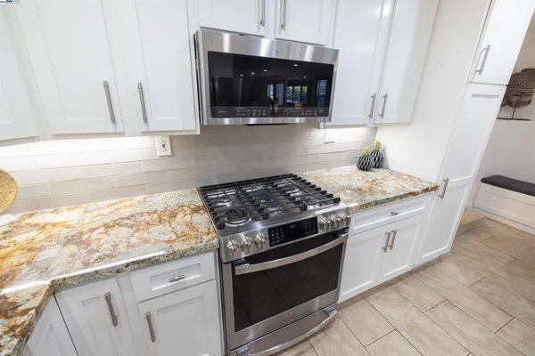 $750,000 | 1234 Willow Street, Oakland, CA 94607