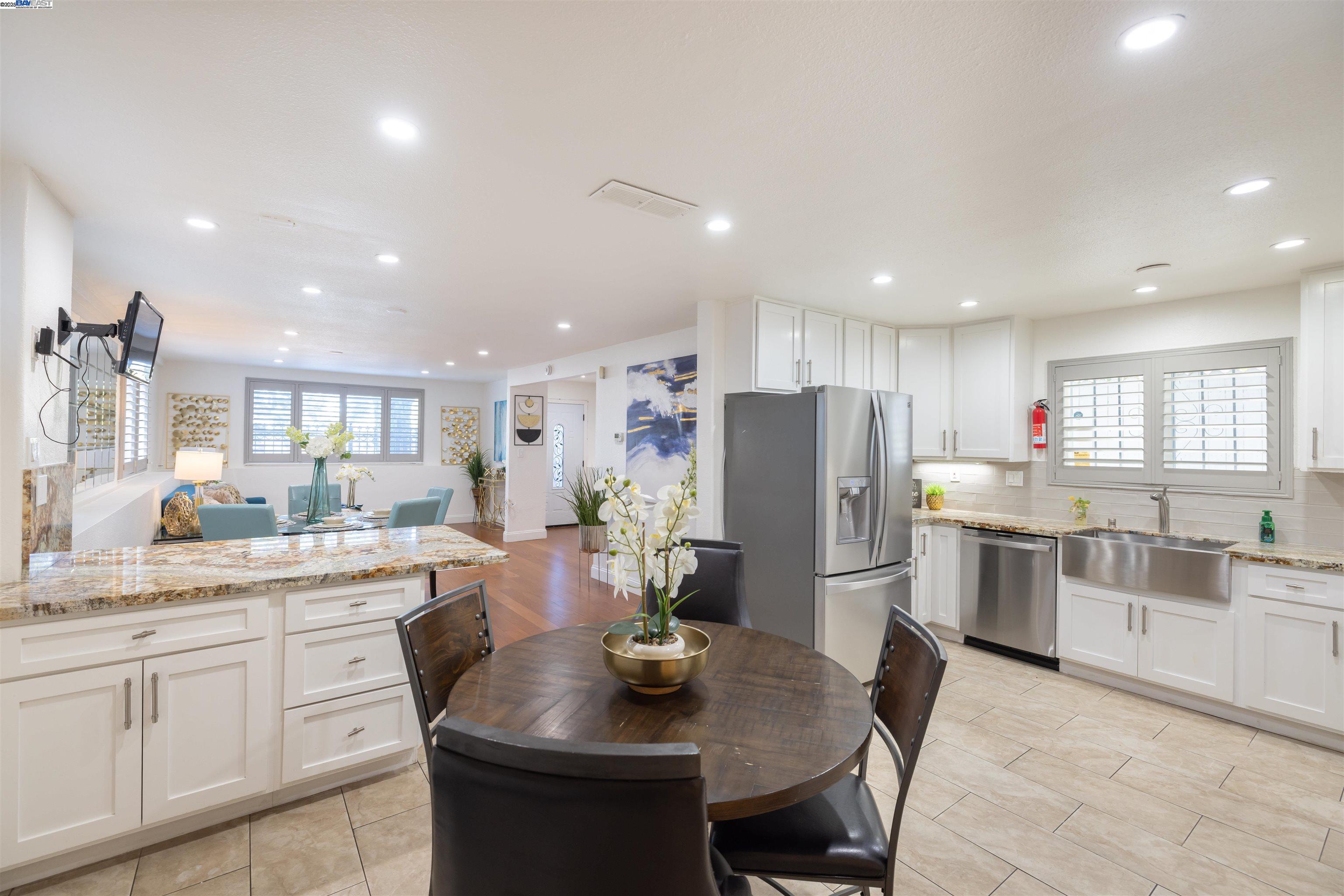 1234 Willow Street Oakland, CA 94607 - Photo 15 of 55