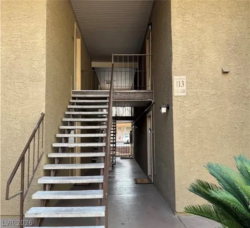 $1,750 | 5044 River Glen Drive, Unit 148, Las Vegas, NV 89103