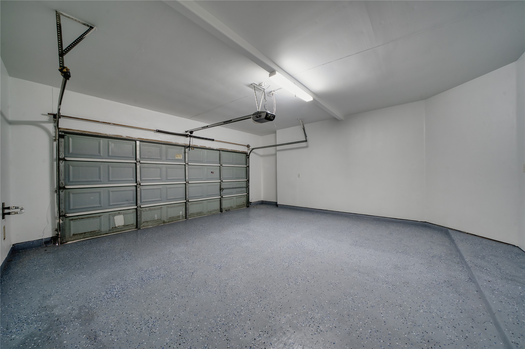 11115 Seminole Spring Lane Houston, TX 77089 - Photo 36 of 44 a view of a garage